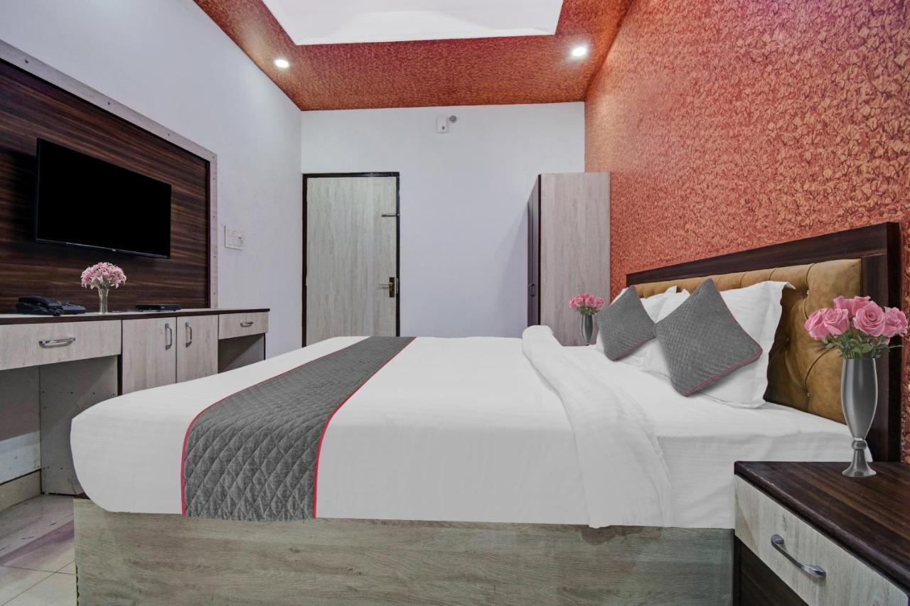 Townhouse The Lotus Hotel Jaipur Bagian luar foto
